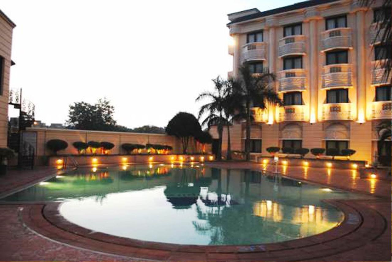 Empires Hotel Paradip Garh Exterior foto
